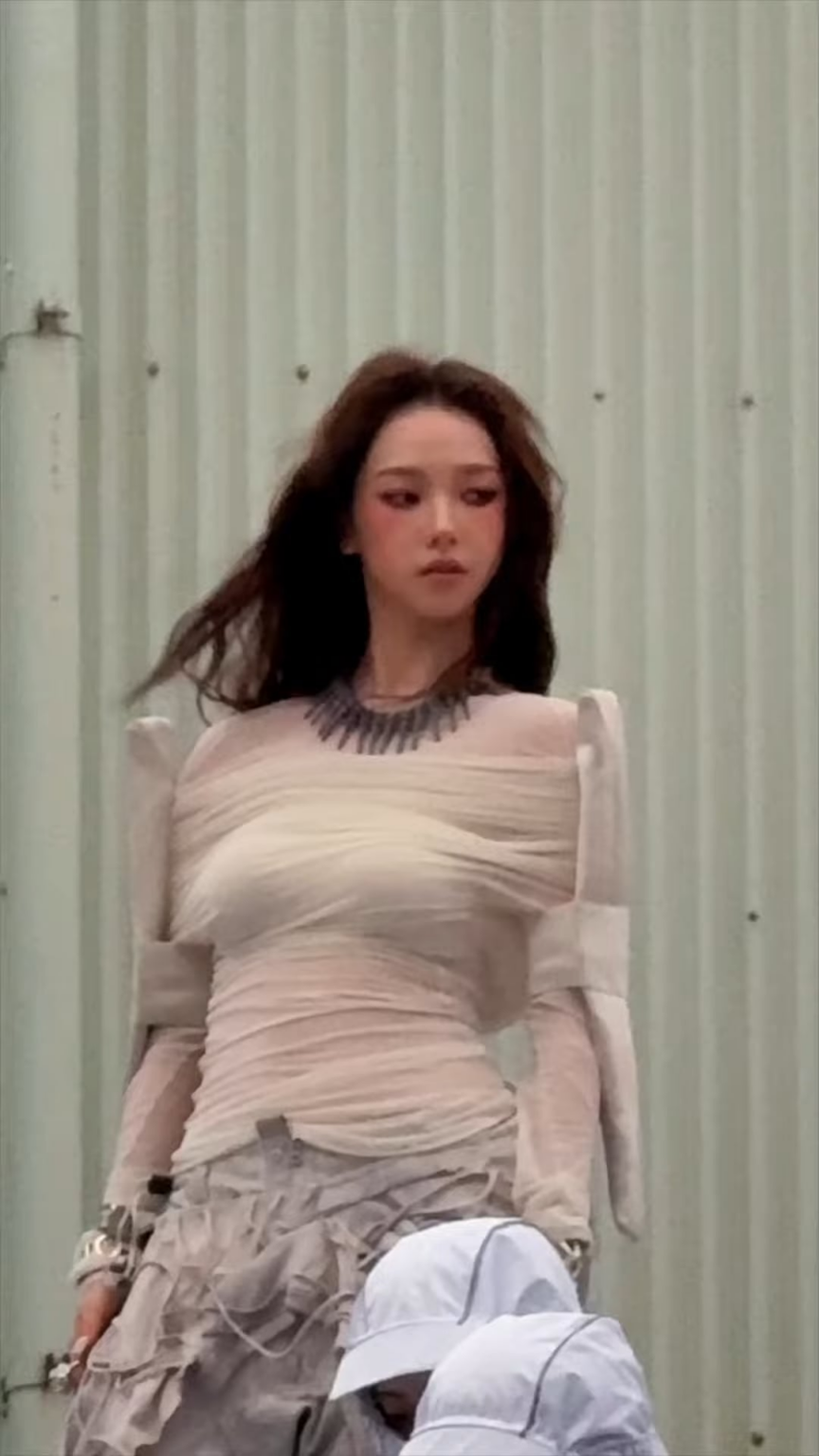 250713 تحديث AESPA Tiktok مع Karina - World Homination