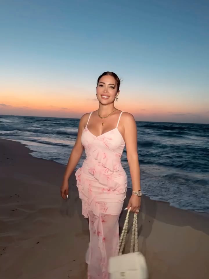 The Milky Nesreen Tafesh (Video)