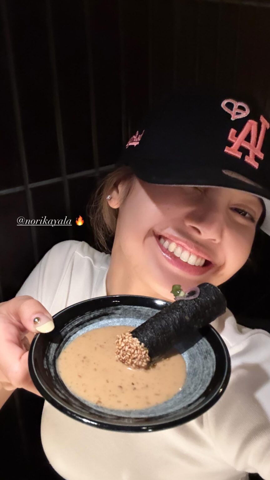 250718 تحديث قصة ليزا IG