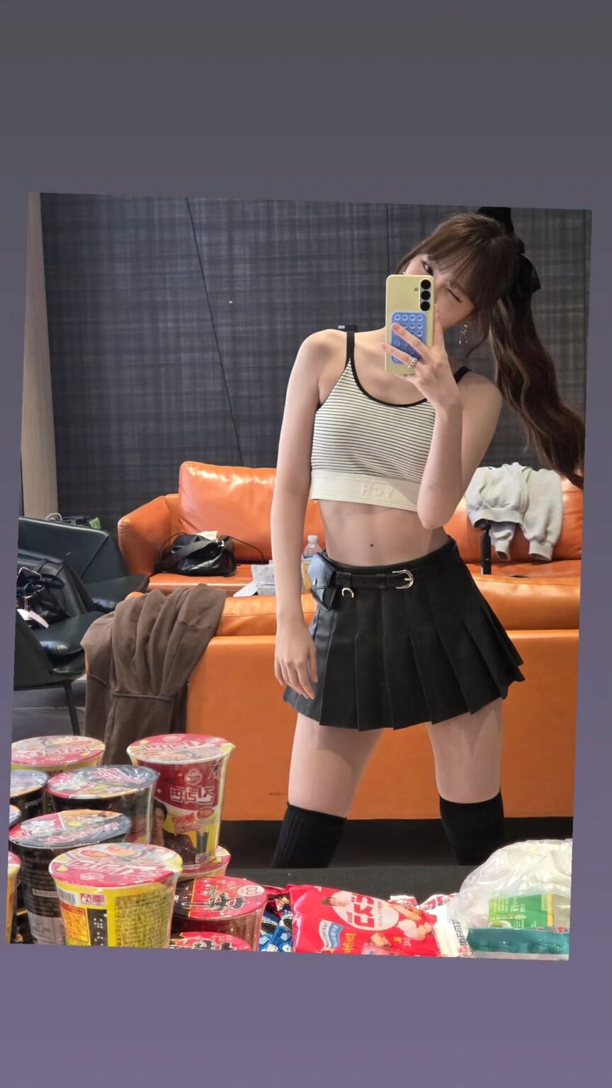 250727 تحديث قصص كيم تشايون إنستغرام