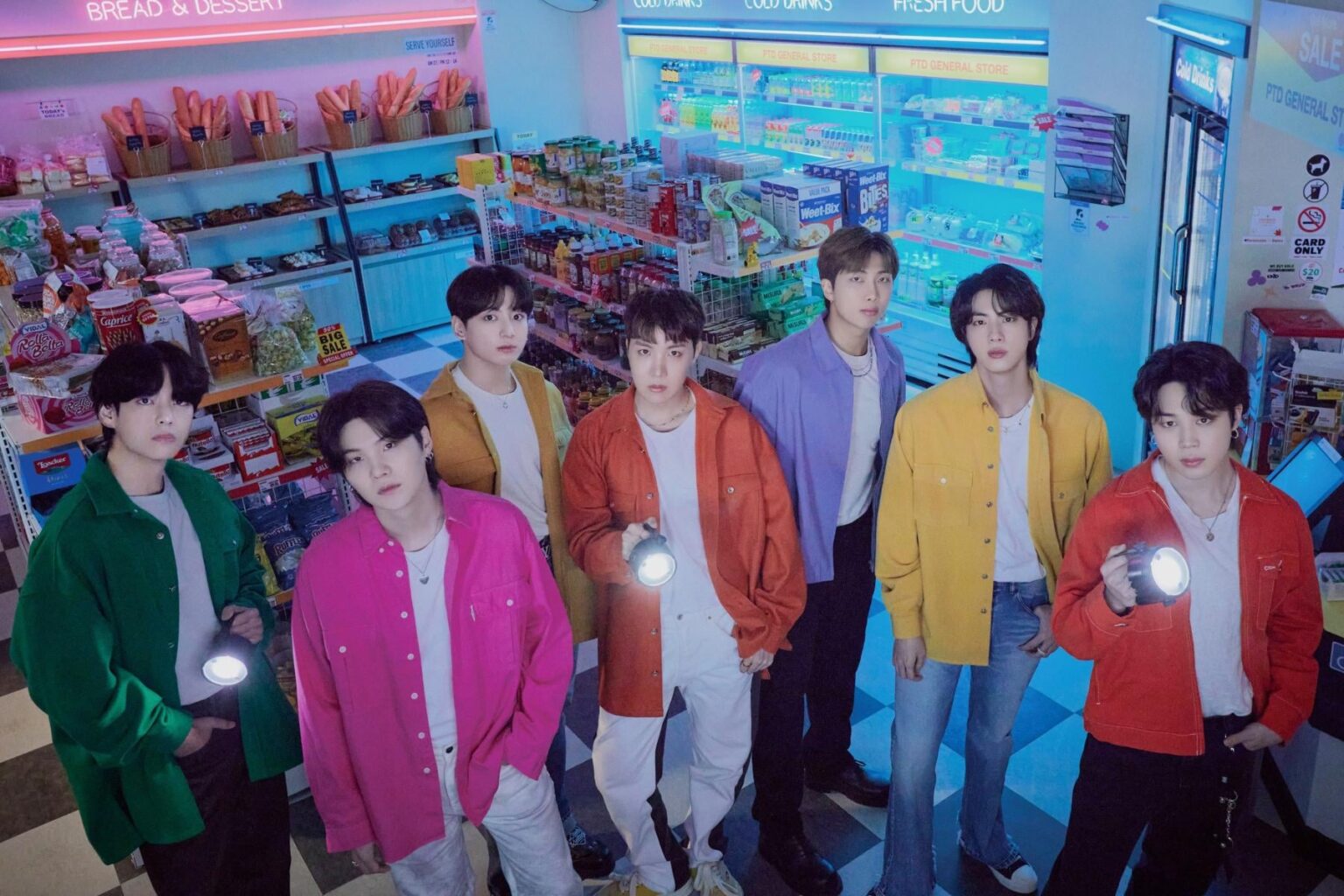 BTS تحدد سجل Billboard 200 جديد كـ "إذن للرقص على المسرح - Live" في أفضل 10