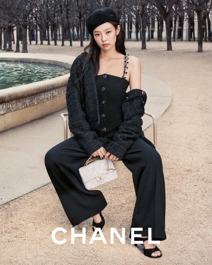 250718 جيني ل Chanel