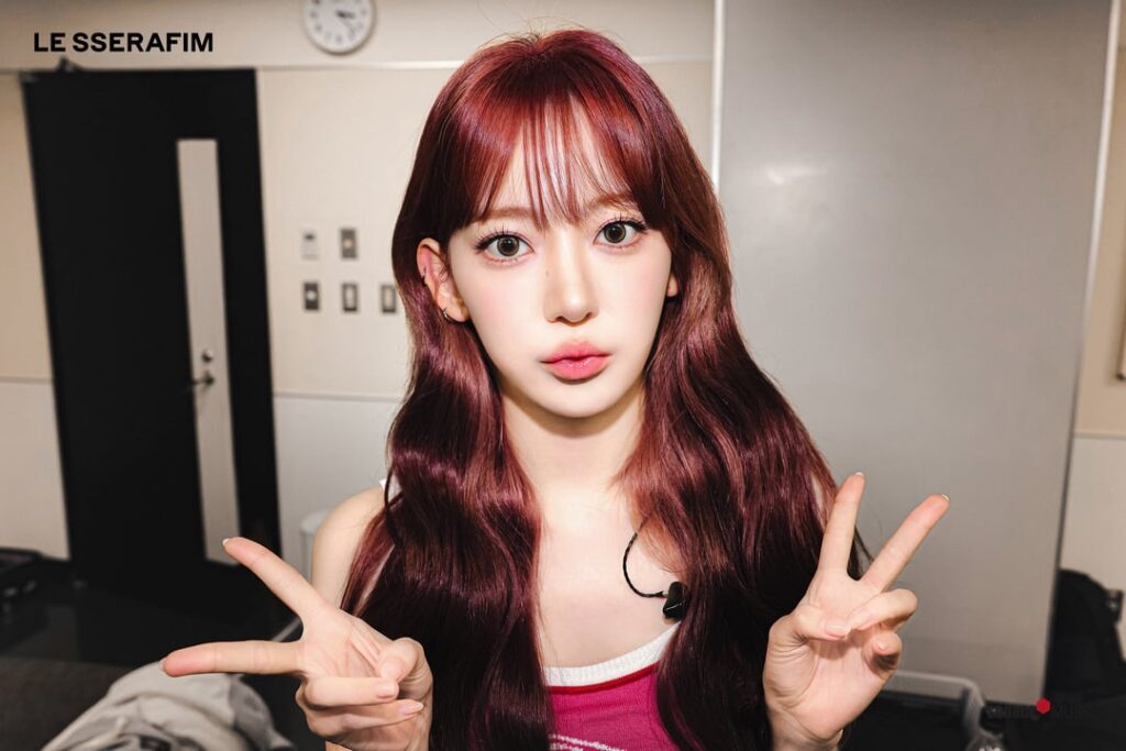 250706 LE SSERAFIM - 2025 LE SSERAFIM TOUR "Easy Crazy Hot" في اليابان (رسم الصور - Miyawaki Sakura)