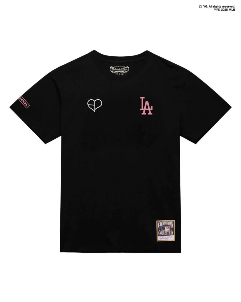 250708 Blackpink في مجموعة دوري المنطقة الخاصة بك (لوس أنجلوس) قدمها المتعصبين ، Complex ، و Mitchell & Ness | متاح للشراء الآن!