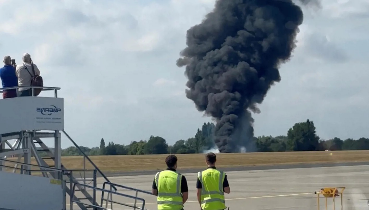 موقع سقوط الطائرة في لندن (مواقع التواصل)