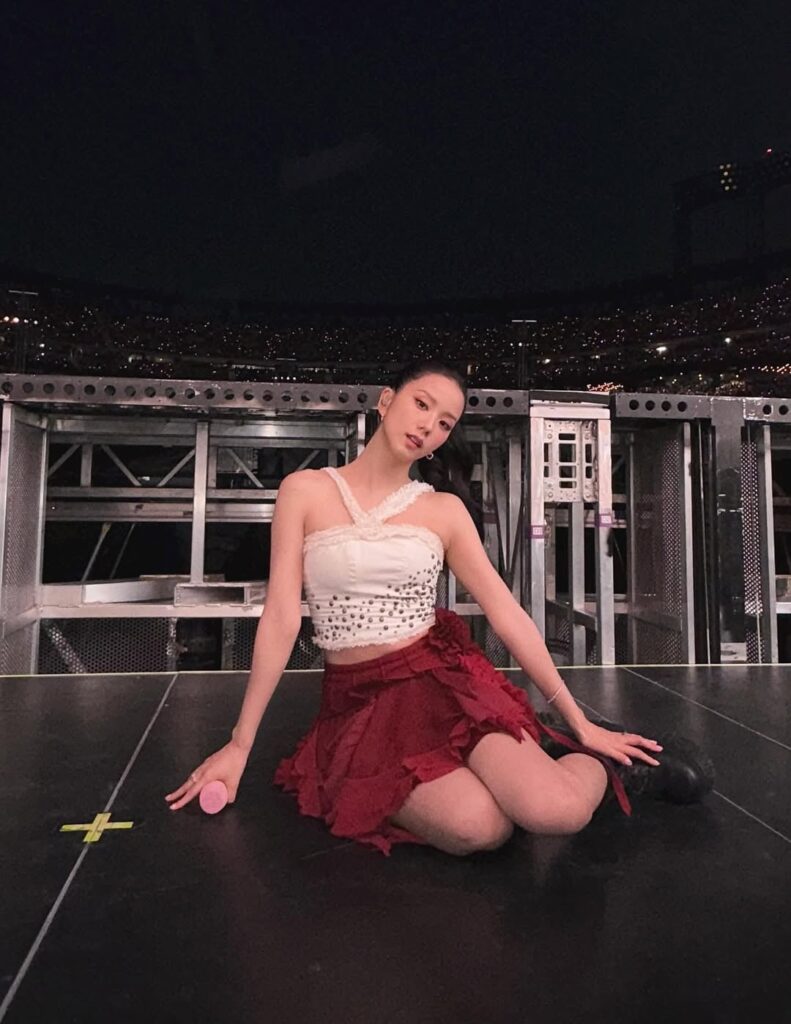 250730 تحديث JISOO IG