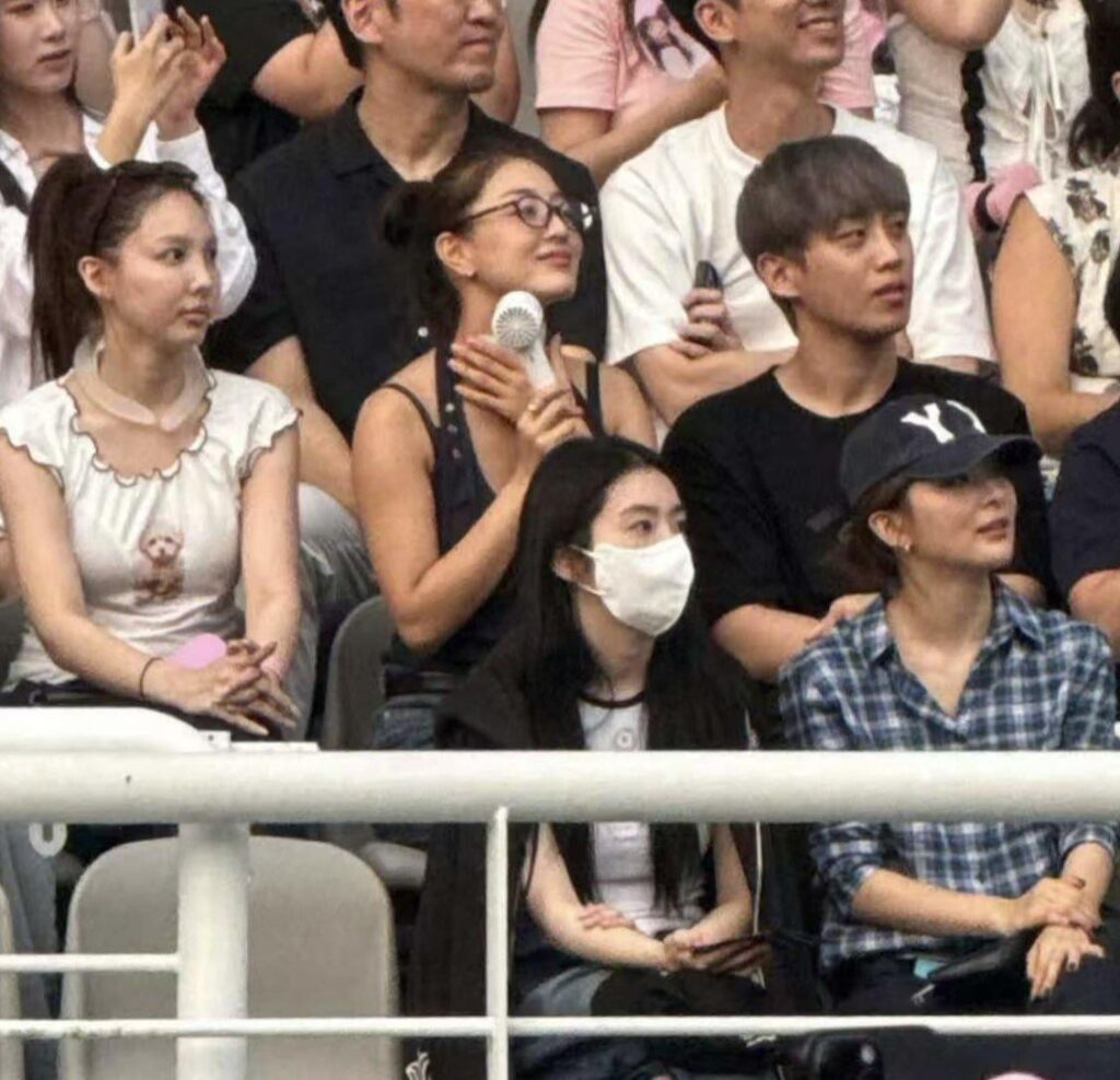 250706 Red Velvet Irene & Seulgi @ Blackpink World Tour  في Goyang D2
