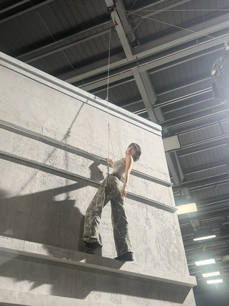 250712 Momo Instagram Update - 🐈‍⬛🩶