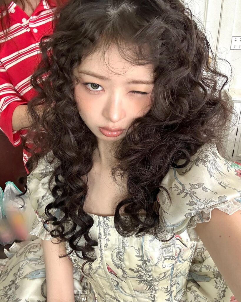 250729 تحديث Rei Instagram