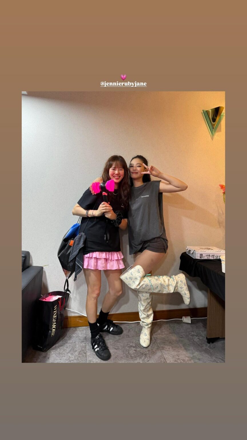 250706 تحديث قصة Stephanieshoonong IG مع جيني
