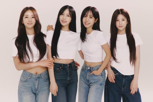 Apink Park Chorong ، Yoon Bomi ، Kim Namjoo & Oh Hayoung - With Us Entertainment (صور ملف تعريف مجموعة جديدة)