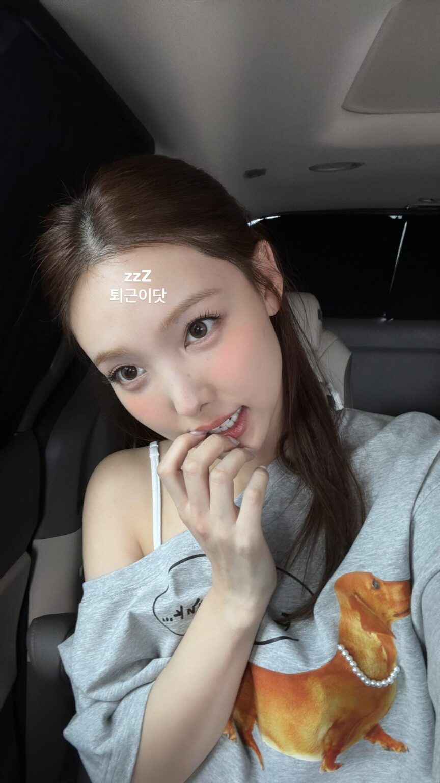 250707 تحديث قصة Nayeon Instagram - ZZZ للتو من العمل