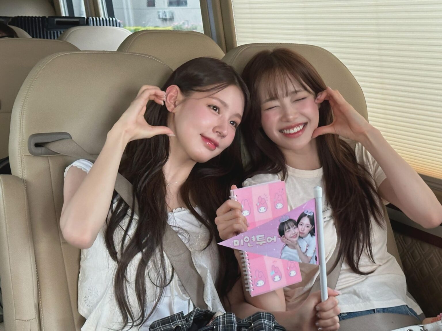 250715 Miyeon.zip YouTube Community Post - Miyeon with Chuu