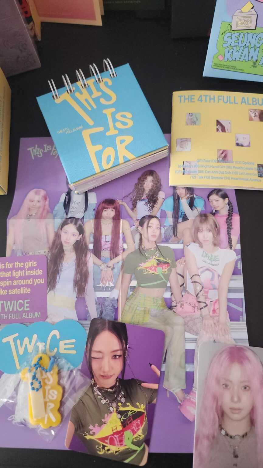 إصدار Confetti فتح بالإضافة إلى kpopnara الحصري!