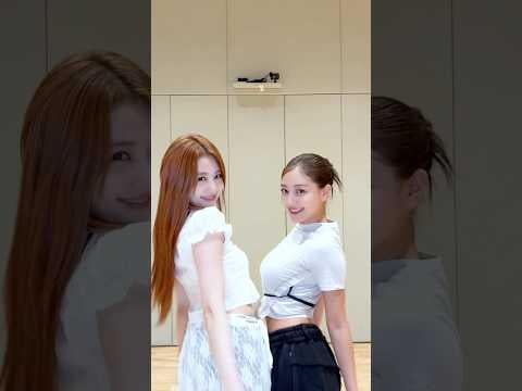 مرتين Jihyo (مع Le Sserafim Huh Yunjin) - هذا هو (تحدي الرقص) (250714)