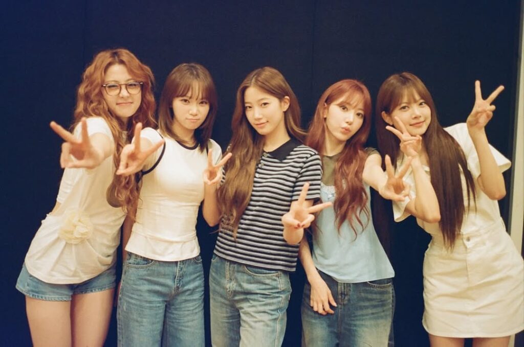 250709 Gen Hoshino Instagram Update مع Le Sserafim