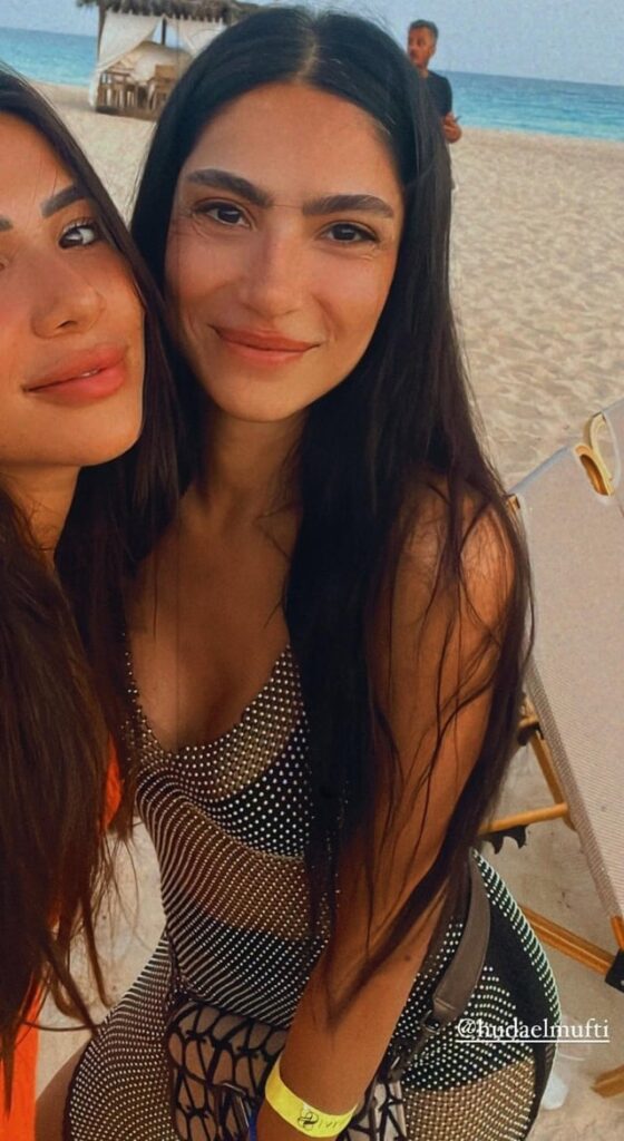 Huda El Mufti Boobs & Bikini