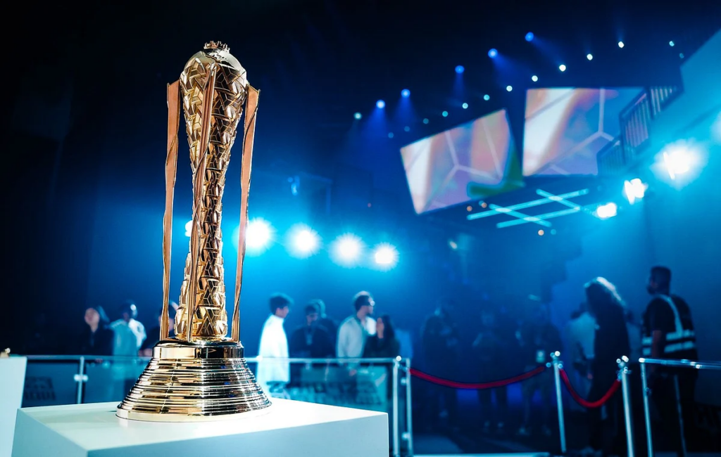 140 دولة و35 لغة و90 شريكًا إعلاميًا.. كأس العالم للرياضات الإلكترونية يُبهر العالم من الرياض 140 دولة و35 لغة و90 شريكًا إعلاميًا.. كأس العالم للرياضات الإلكترونية يُبهر العالم من الرياض