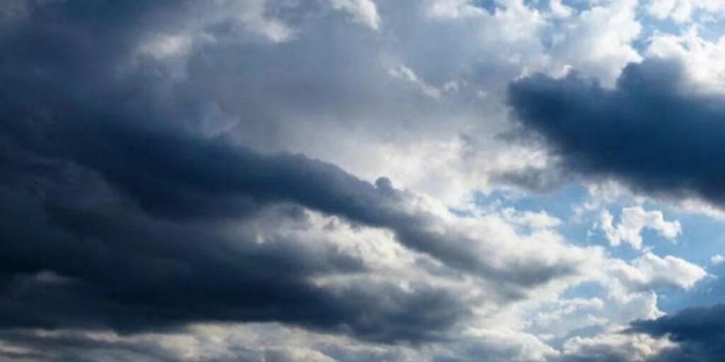 تقلبات جوية تجتاح 8 مناطق.. “الأرصاد” تحذر من أمطار غزيرة ورياح عاتية وأتربة وموجات حر خانقة تقلبات جوية تجتاح 8 مناطق.. "الأرصاد" تحذر من أمطار غزيرة ورياح عاتية وأتربة وموجات حر خانقة