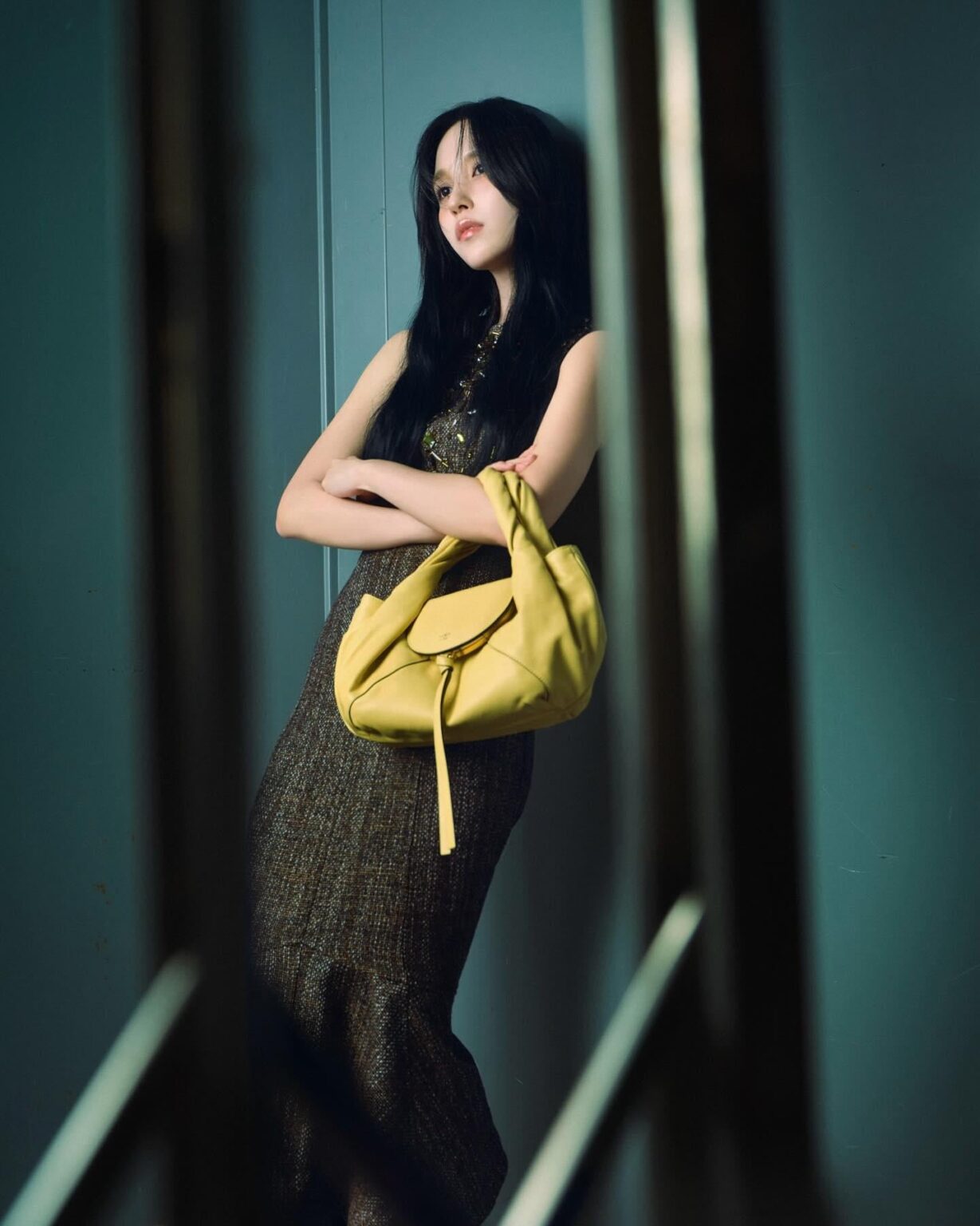 250716 Fendi Twitter Update - "Fendi Ambassador Mina مع Fendi Spy Bag"