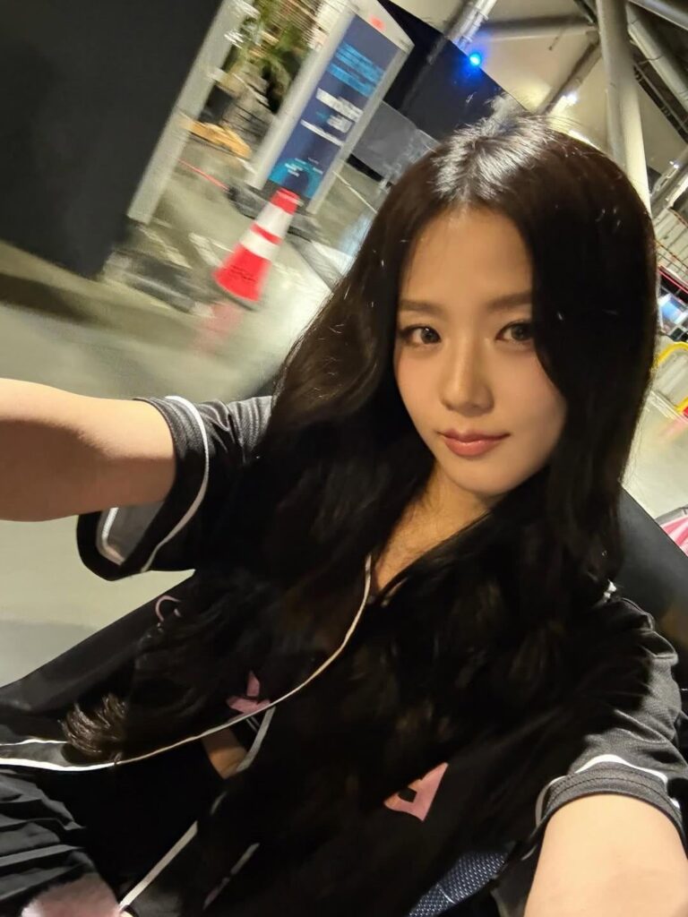 250717 تحديث JISOO IG