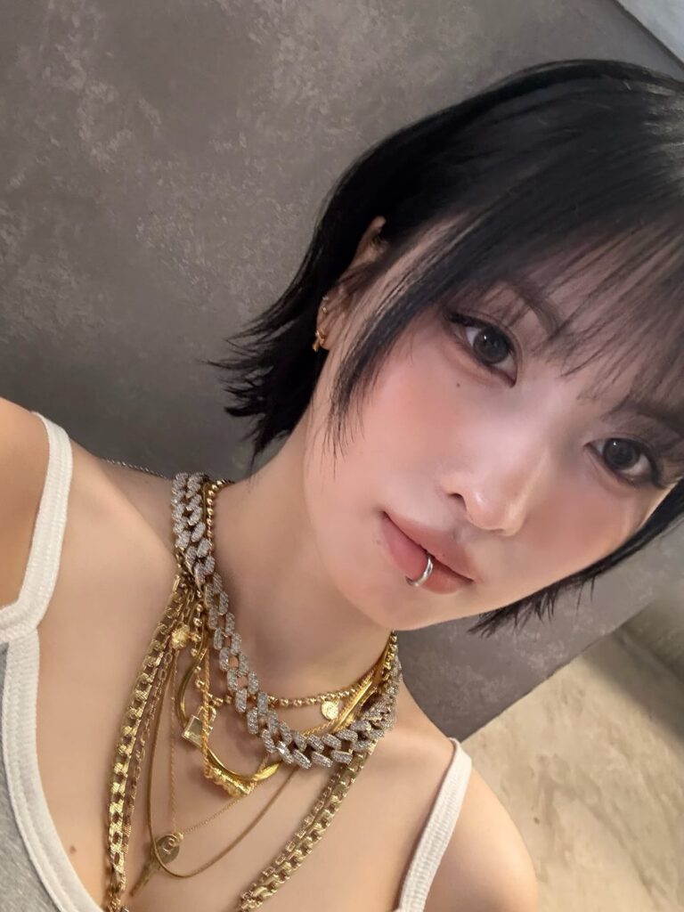 250713 Momo Instagram Update - 🌫 🌫