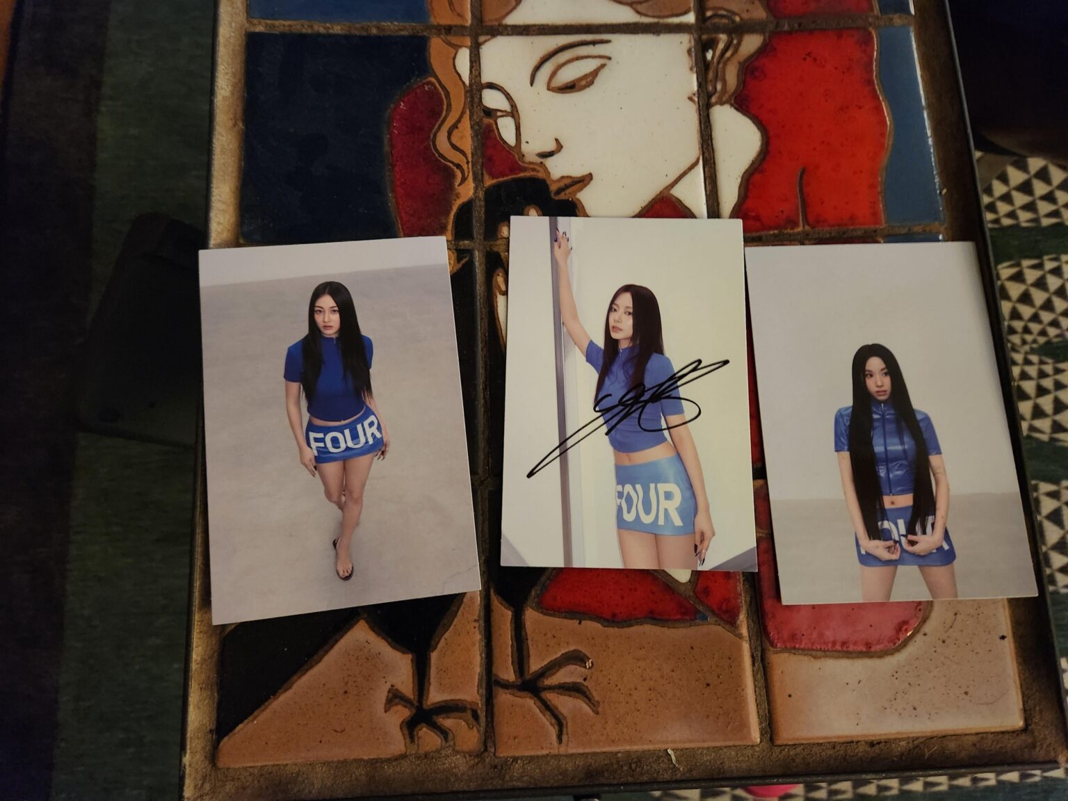 ألبوم موقّع ، أبقى Tyuzu حقيقيًا