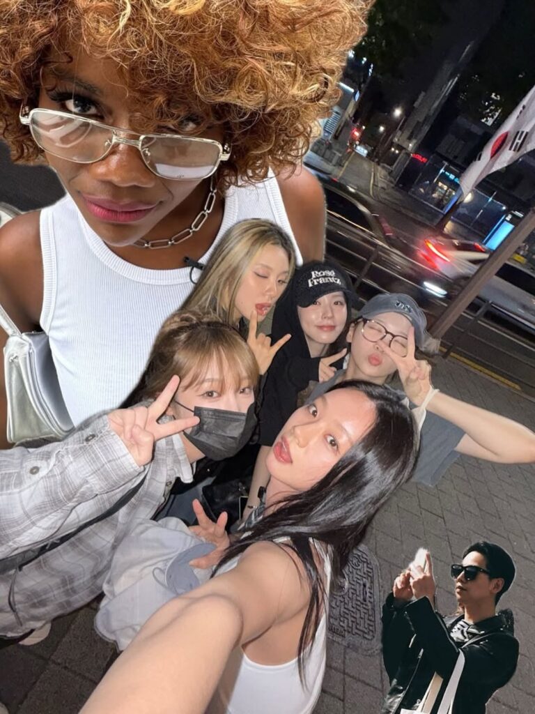 250719 Iddle Miyeon Instagram Update مع Kim Chaewon (وممثل Hyemileeechaepa)