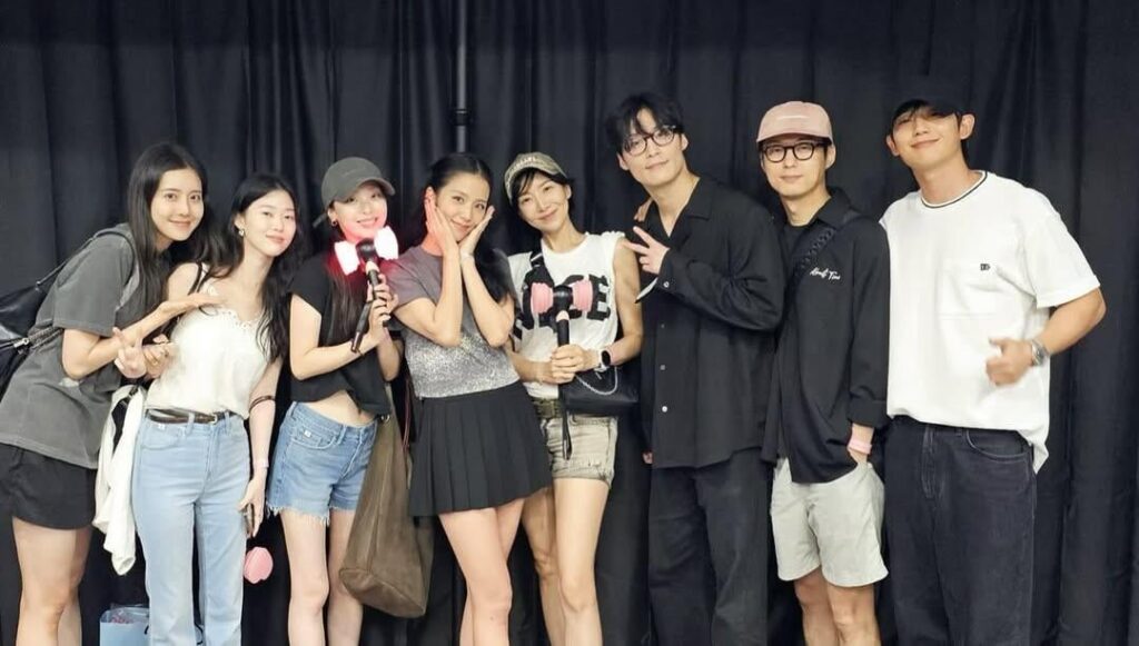 250706 Loveyoonsea IG Update W/ Jisoo & The Snowdrop