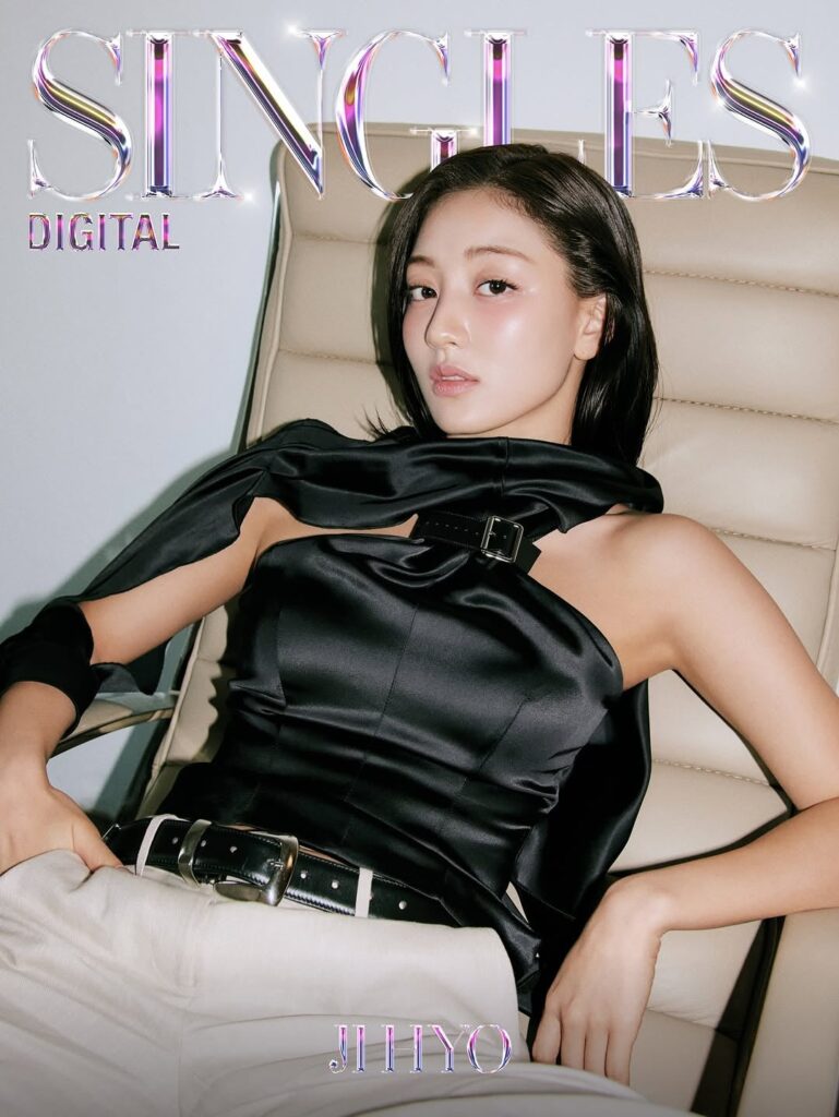 مرتين Jihyo - مجلة Singles Magazine Korea (August 2025 Comple Digital Cover + Pictorial Preview)