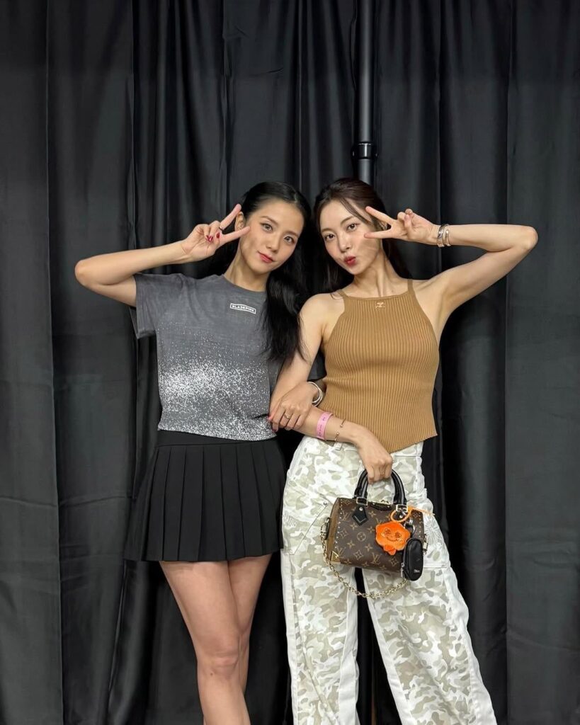 250708 Y_AR1492 IG UPDATE W/ JISOO