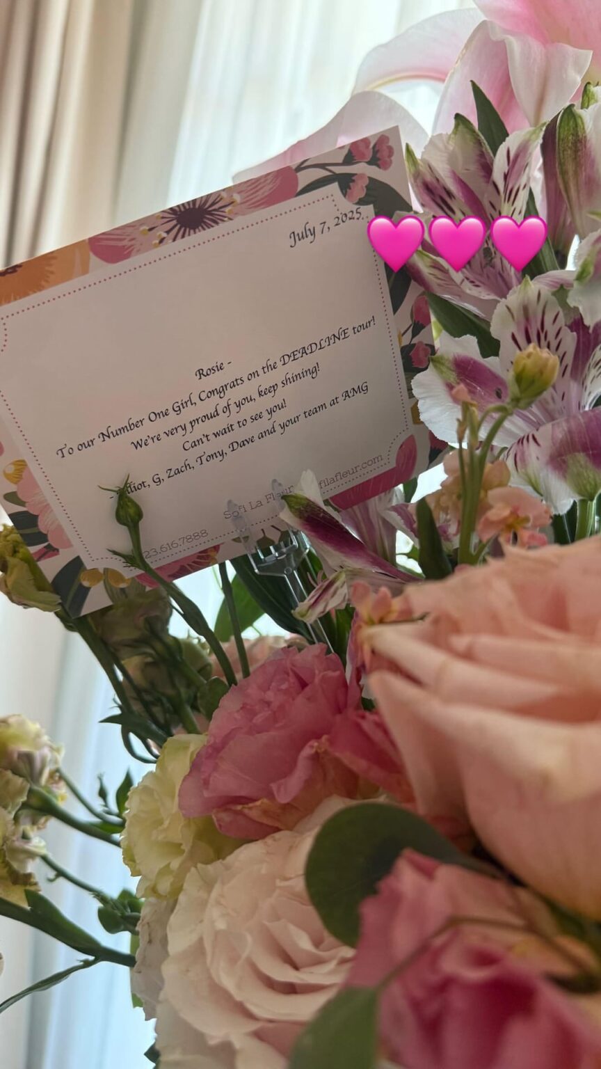 250709 تحديث قصة Rosé IG