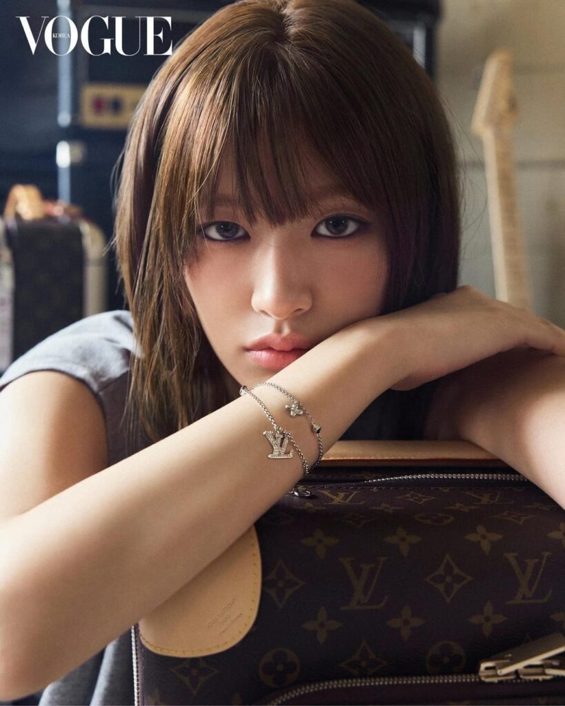 250724 Yujin - Vogue Korea X Louis Vuitton (يوليو 2025 عدد المعاينة المصورة)