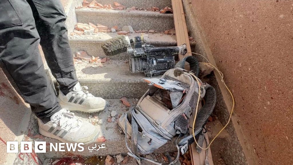 حسام المصري: خمسة صحفيين يعملون لدى وكالات دولية ضمن 20 قتيلاً في قصف إسرائيلي لمستشفى ناصر في خان يونس