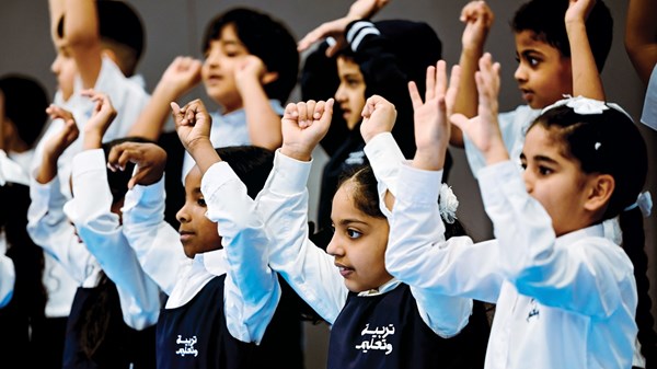 فرحة البداية.. مدارس الدولة تحتضن الطلبة في أول أيام العام الدراسي الجديد