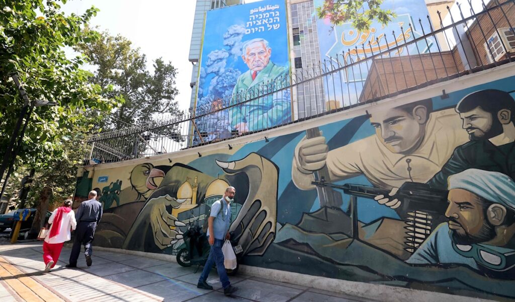 محادثات إيرانية - أوروبية اليوم: نحو إرجاء تفعيل «آلية الزناد» - جريدة الأخبار