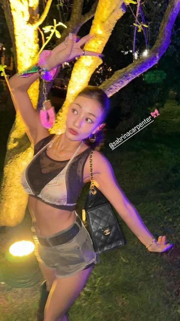 250804 تحديث قصة Jihyo Instagram - Jihyo في Sabrina Carpenter Show في Lollapalooza "sabrinacarpenter"