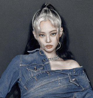 250811 (PS أول مشاركة لي ، والمرة الأولى في هذا الرأي الفرعي!) لا يحظى بشعبية (على ما أظن) ، لكن هذا يجب أن يكون نظرة مفضلة على الإطلاق لجيني ، الشعر على الأقل. مثل الأسود مع قطع المال الأبيض ؟؟؟؟ أنا مكمّن في كل مرة أراها في كيفية إعجابك بذلك. هل أنا فقط ؟؟؟