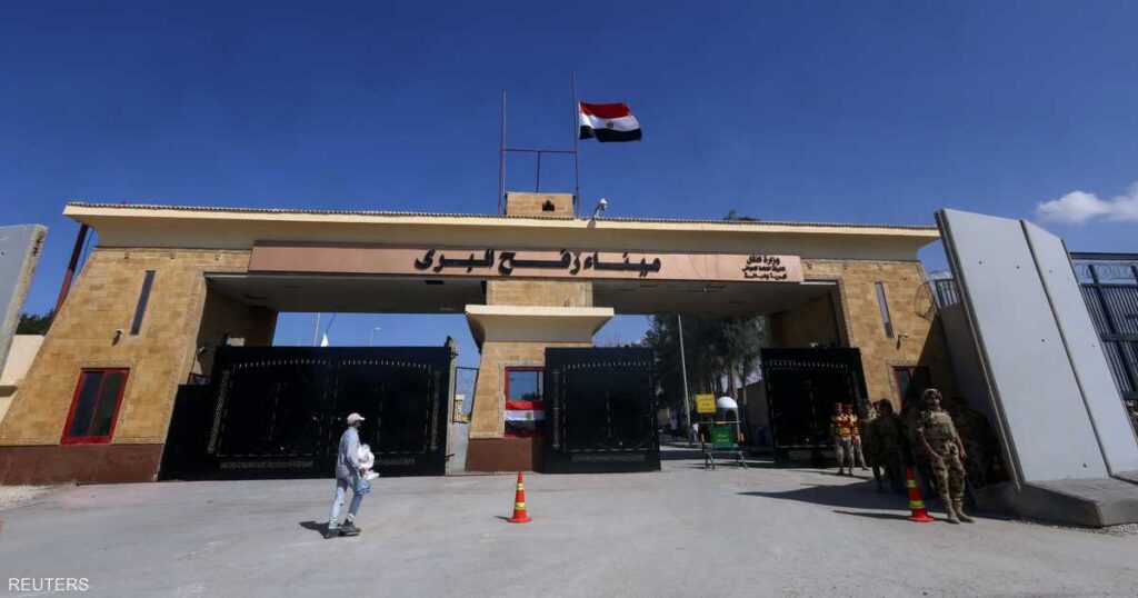 معبر رفح يشهد أول زيارة لمسؤول فلسطيني رفيع منذ اندلاع الحرب