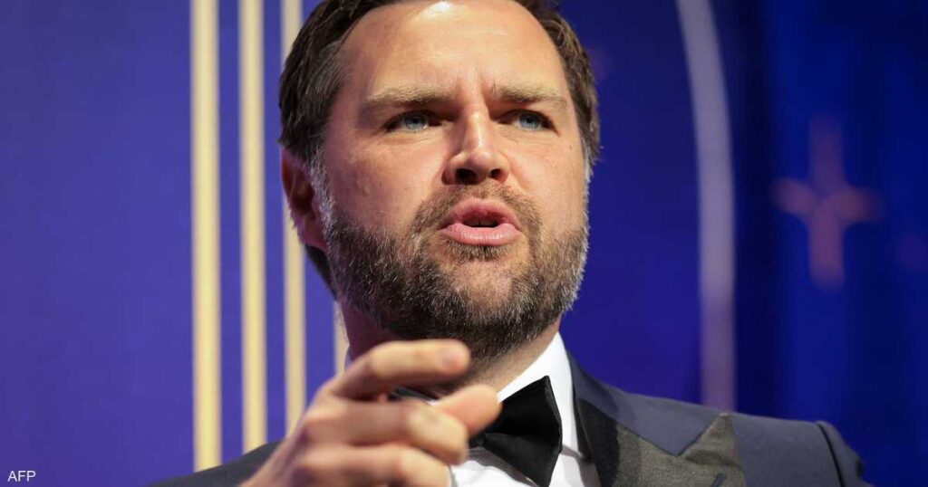 نائب ترامب يكشف سبب “مداهمة” منزل بولتون نائب ترامب يكشف سبب "مداهمة" منزل بولتون