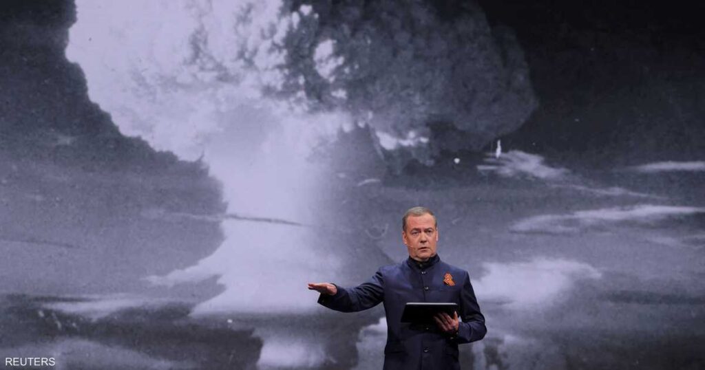 بعد تخلي موسكو عن قيود نشر الصواريخ.. ميدفيديف يحذر الغرب