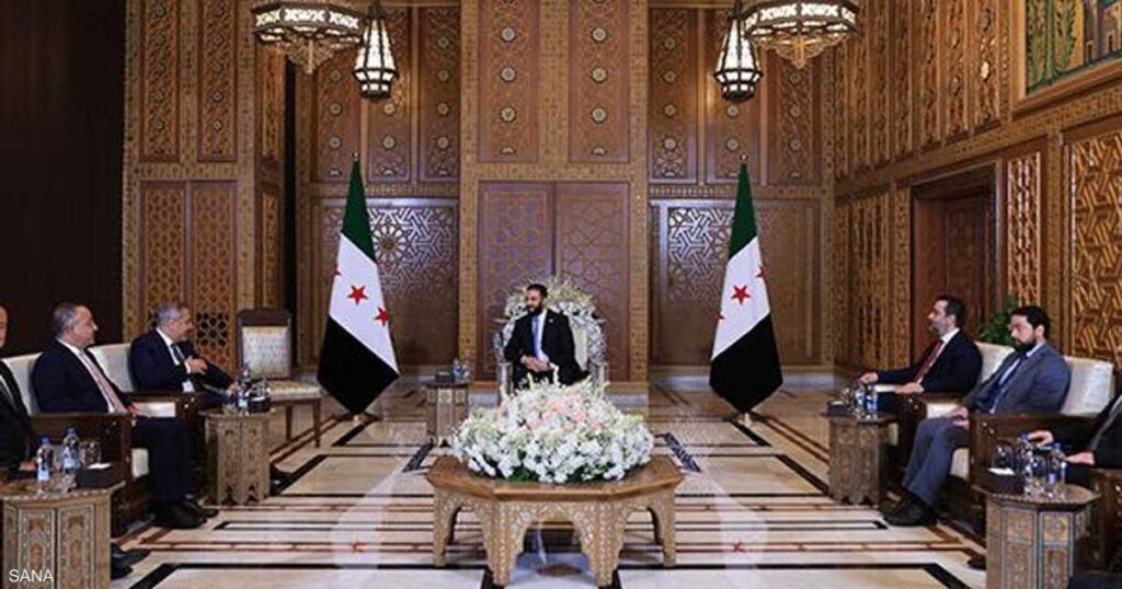 فيدان يلتقي الشرع ويناقشان دعم سوريا و”خطوات إسرائيل” فيدان يلتقي الشرع ويناقشان دعم سوريا و"خطوات إسرائيل"