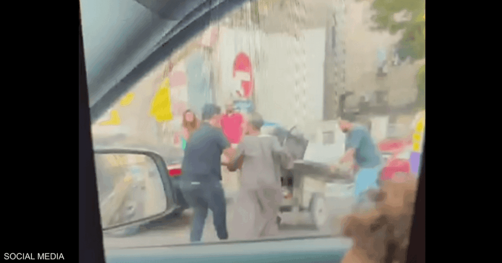 فيديو "بائع البطاطا" يثير جدلا في مصر.. وإجراء حكومي عاجل