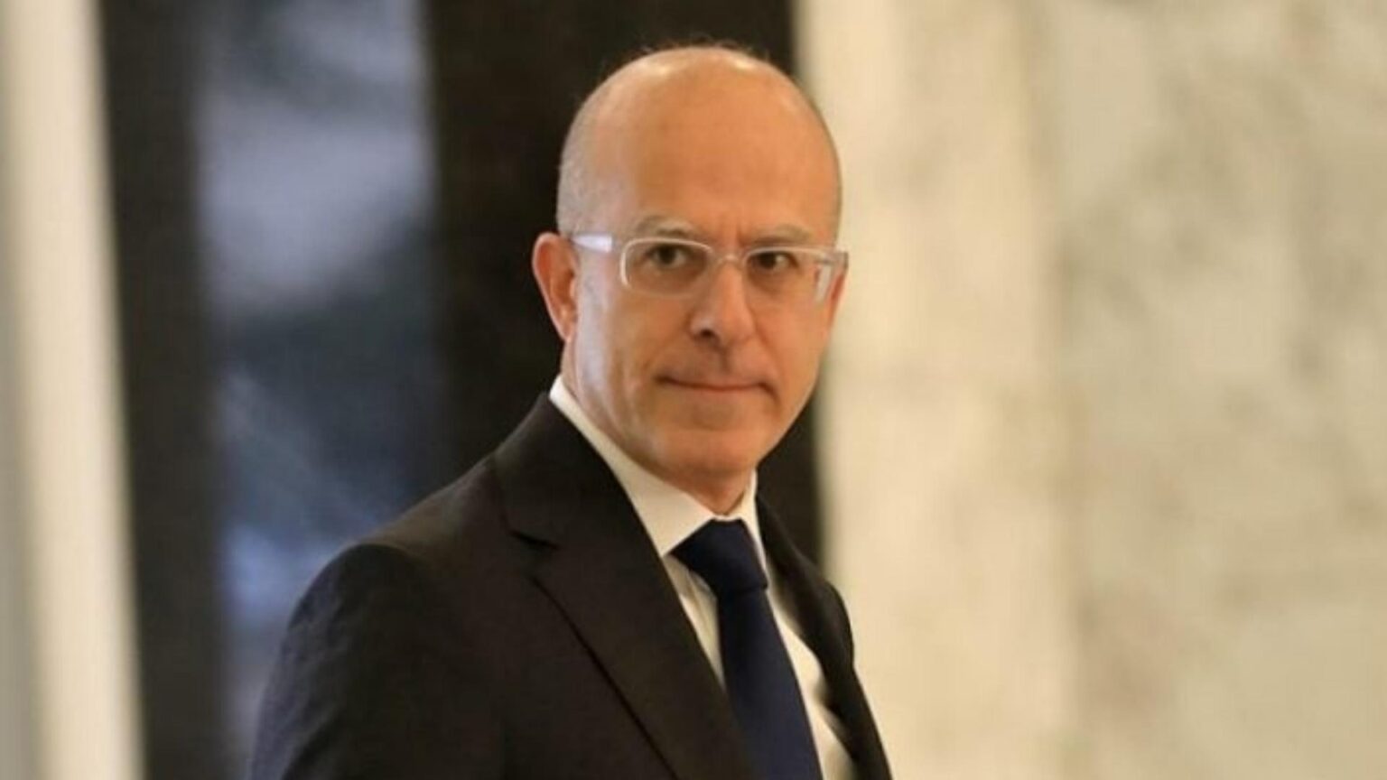 كيف علّق مكّي عبر mtv بعد مغادرته الجلسة؟