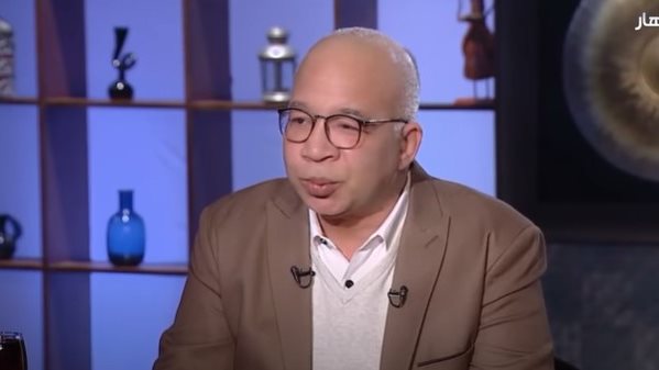 شريف الدسوقي يكشف حقيقة تسبب بدرية طلبة في بتر قدمه شريف الدسوقي يكشف حقيقة تسبب بدرية طلبة في بتر قدمه