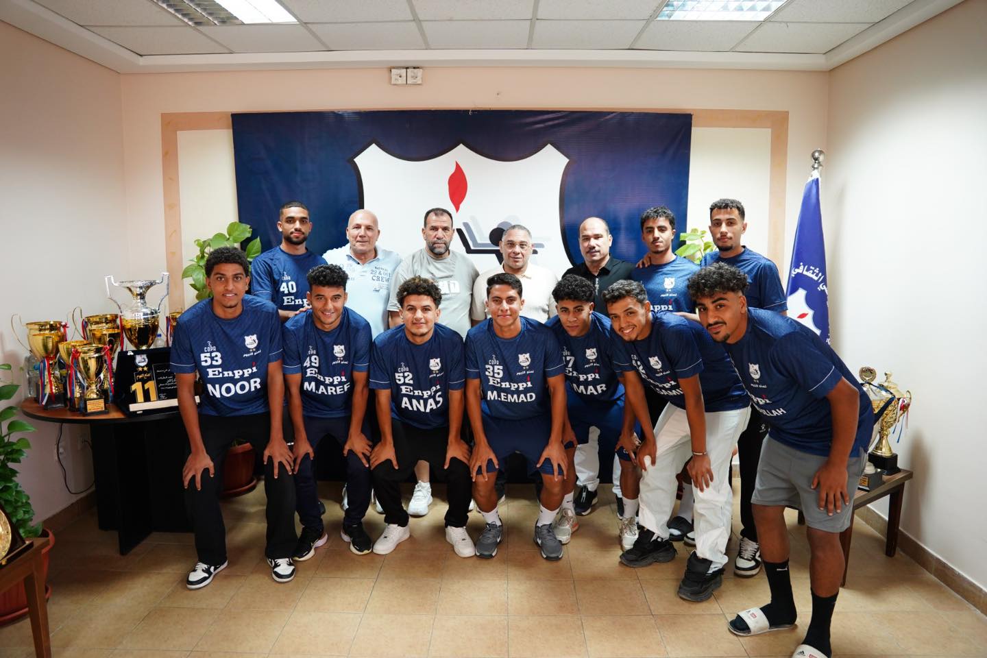 أيمن الشريعى وعماد جابر ولاعبو إنبي أيمن الشريعى وعماد جابر ولاعبو إنبي