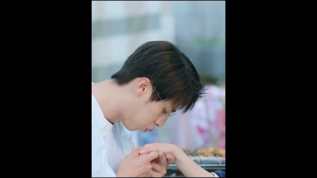 يلاحظ تلك التفاصيل الصغيرة 💕 #ذروة_شبابنا #summitofouryouth #sunzhenni #chenjingke #youku #shorts يلاحظ تلك التفاصيل الصغيرة 💕 #ذروة_شبابنا #summitofouryouth #sunzhenni #chenjingke #youku #shorts