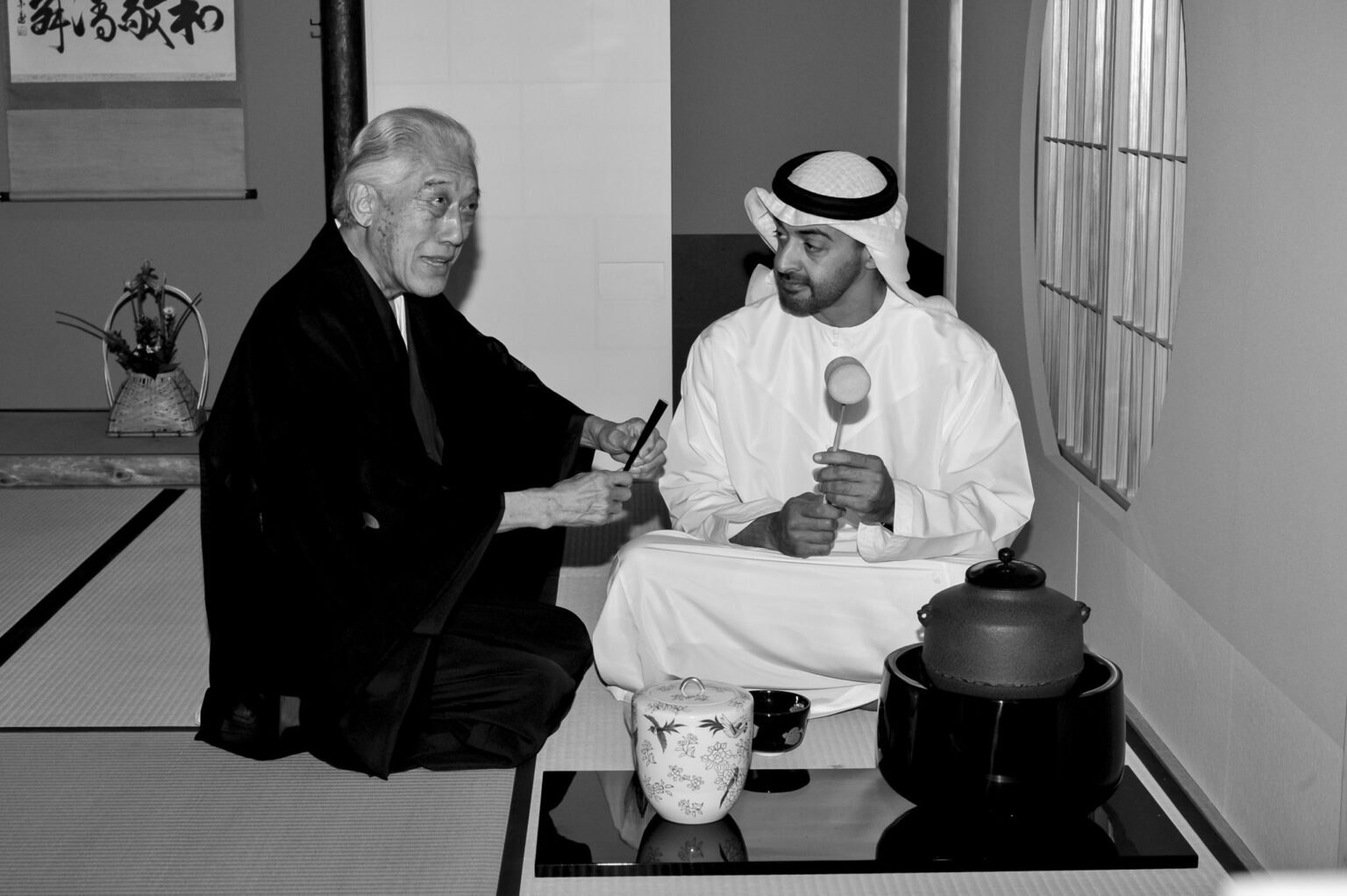 محمد بن زايد ينعى الدكتور جنشيتسو سن.. "عزَز التفاعل الثقافي بين الإمارات واليابان"