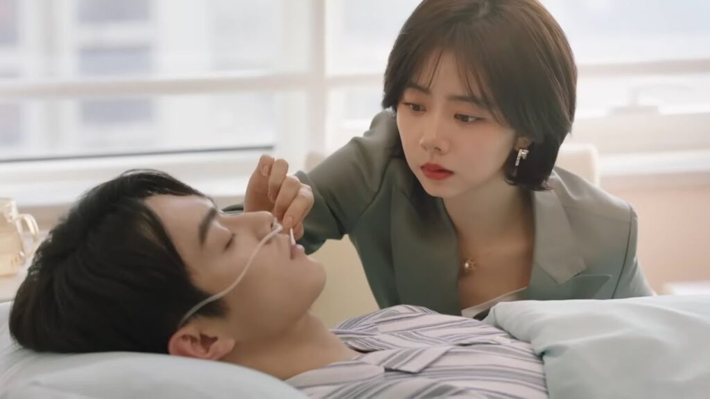 بعد تجربة الحياة والموت تعود علاقة الحب بين الرئيس وفتاته بل تكون أقوى من الأول❤️مشهد من"جميلة مثلك"