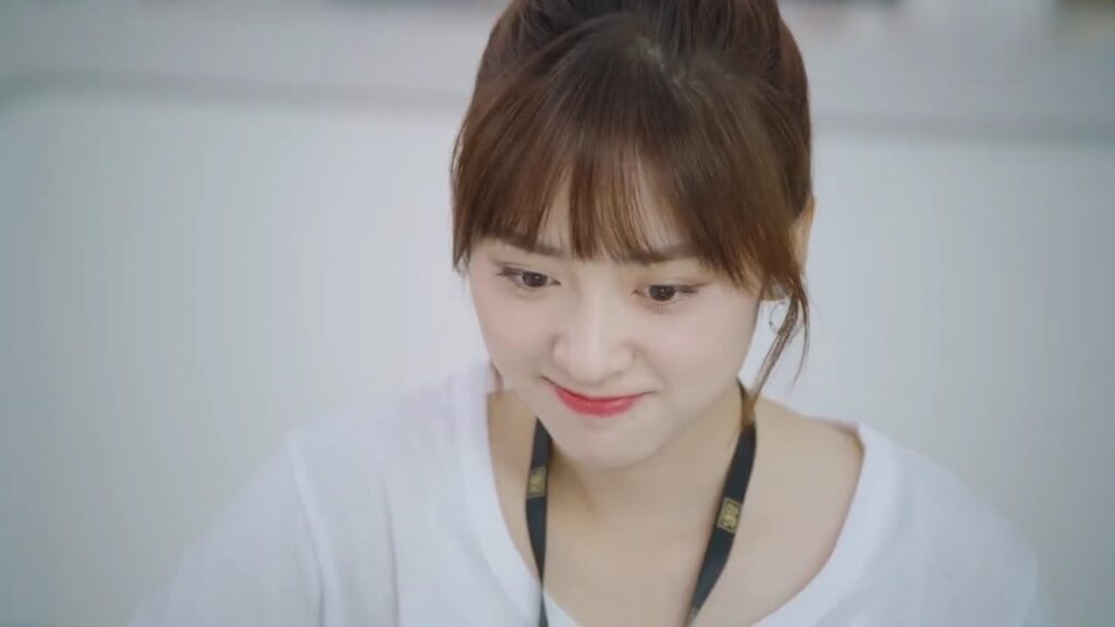 تنتشر شائعة مواعدتها الرئيس و تتأثر بمعاملة الموظفين لها 🔥(عد نجومك المحظوظة )